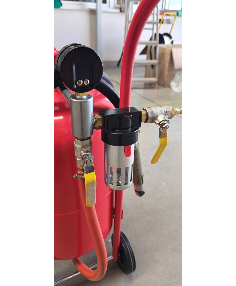 Piaskarka syfonowa oczyszczarka mobilna 38l zawory 1/2" FR7012 C - OUTLET 2