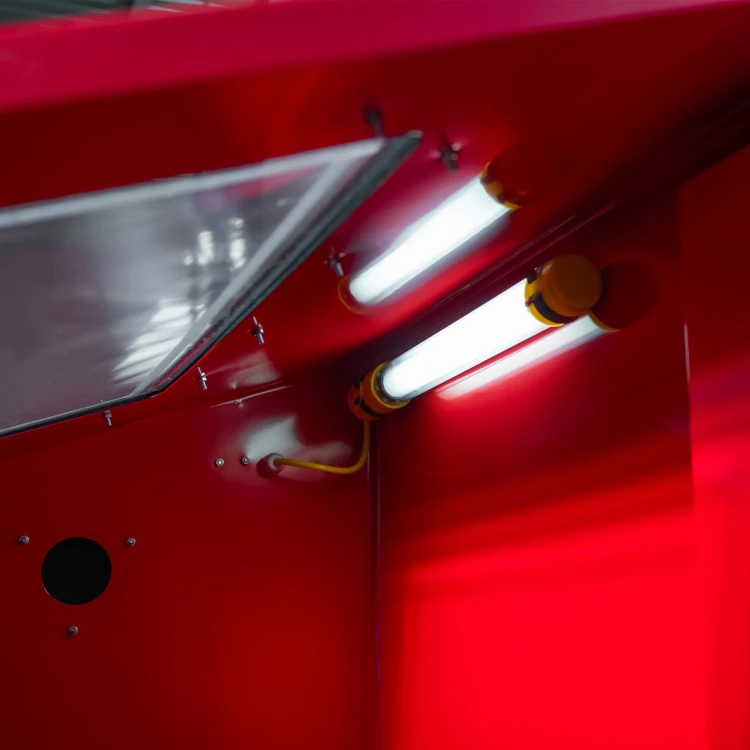 piaskarka-kabinowa-220l-czerwona-farys-fr7014-led.jpg