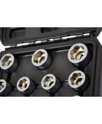 Wykrętaki do zerwanych obrobionych śrub i nasadek FR2400